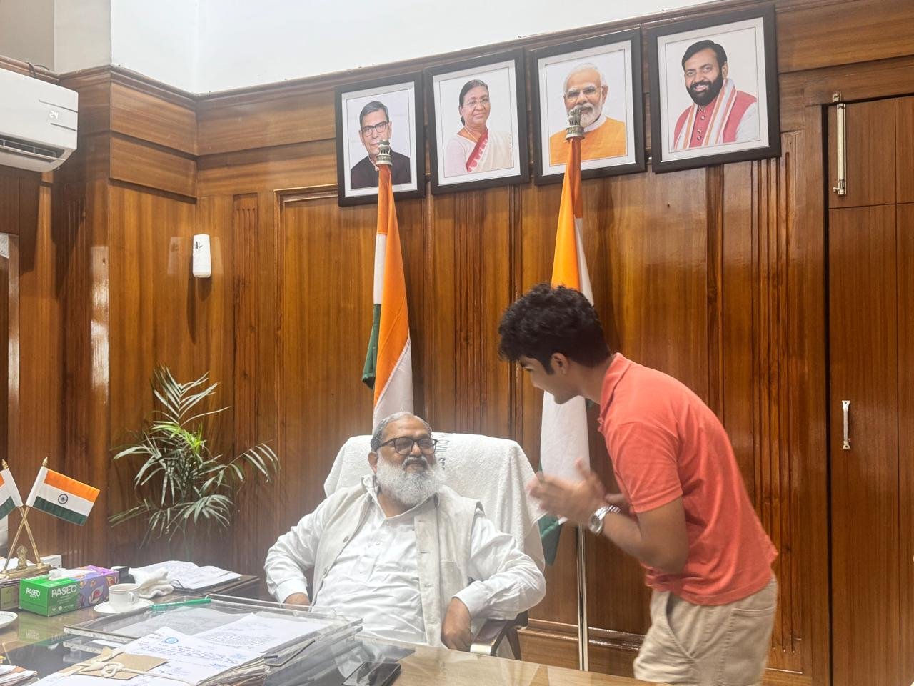 A closing conversation with Anil Vij after the meeting concluded
